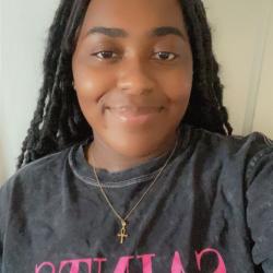 Headshot of a smiling Brianna Bryant. 